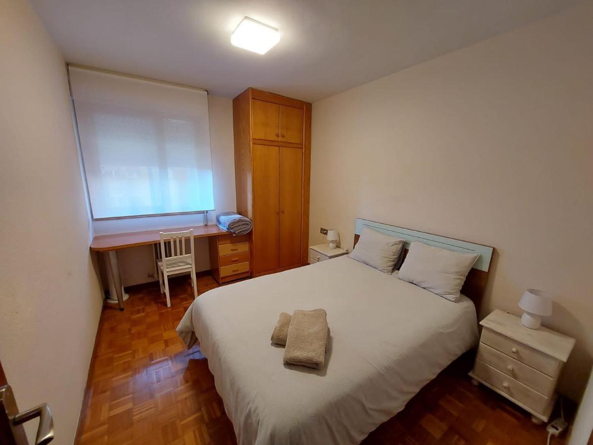 Piso Sencillo Y Acogedor Con Parking Gratuito * Baranain